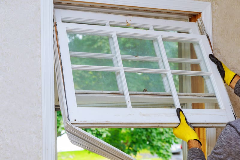 Old windows being pulled out